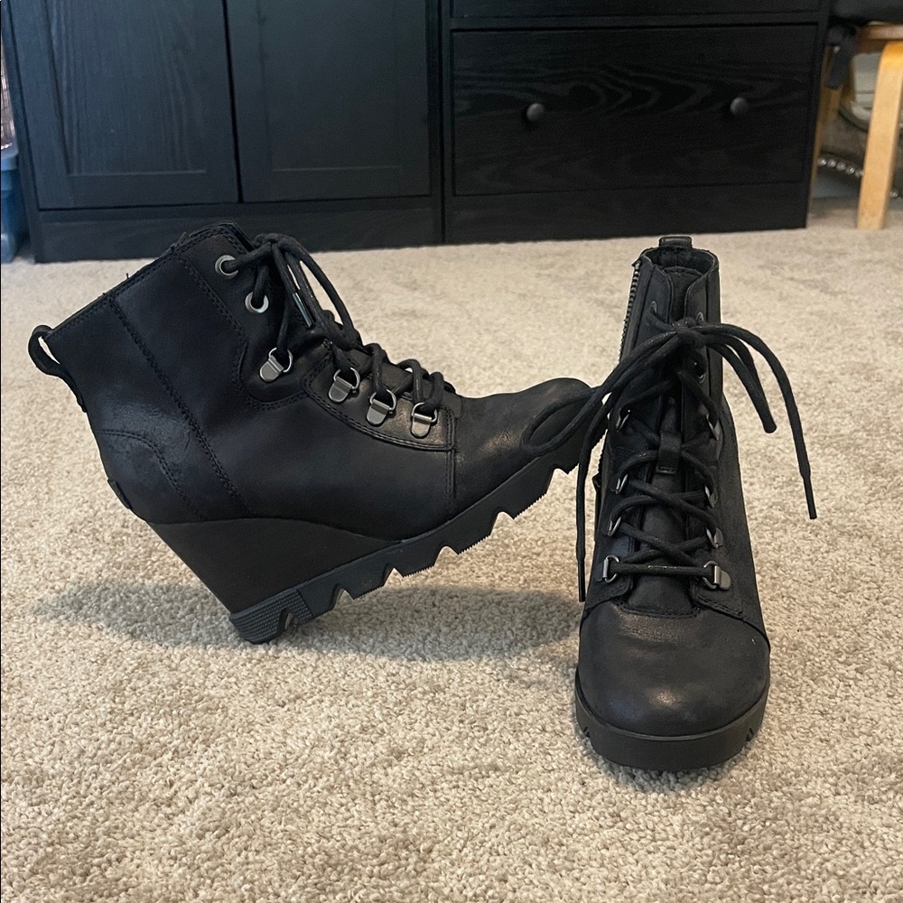 SOREL Black Wedge Ankle Boots
